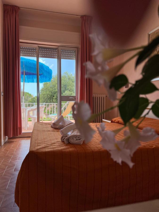 Ellymar Hotel