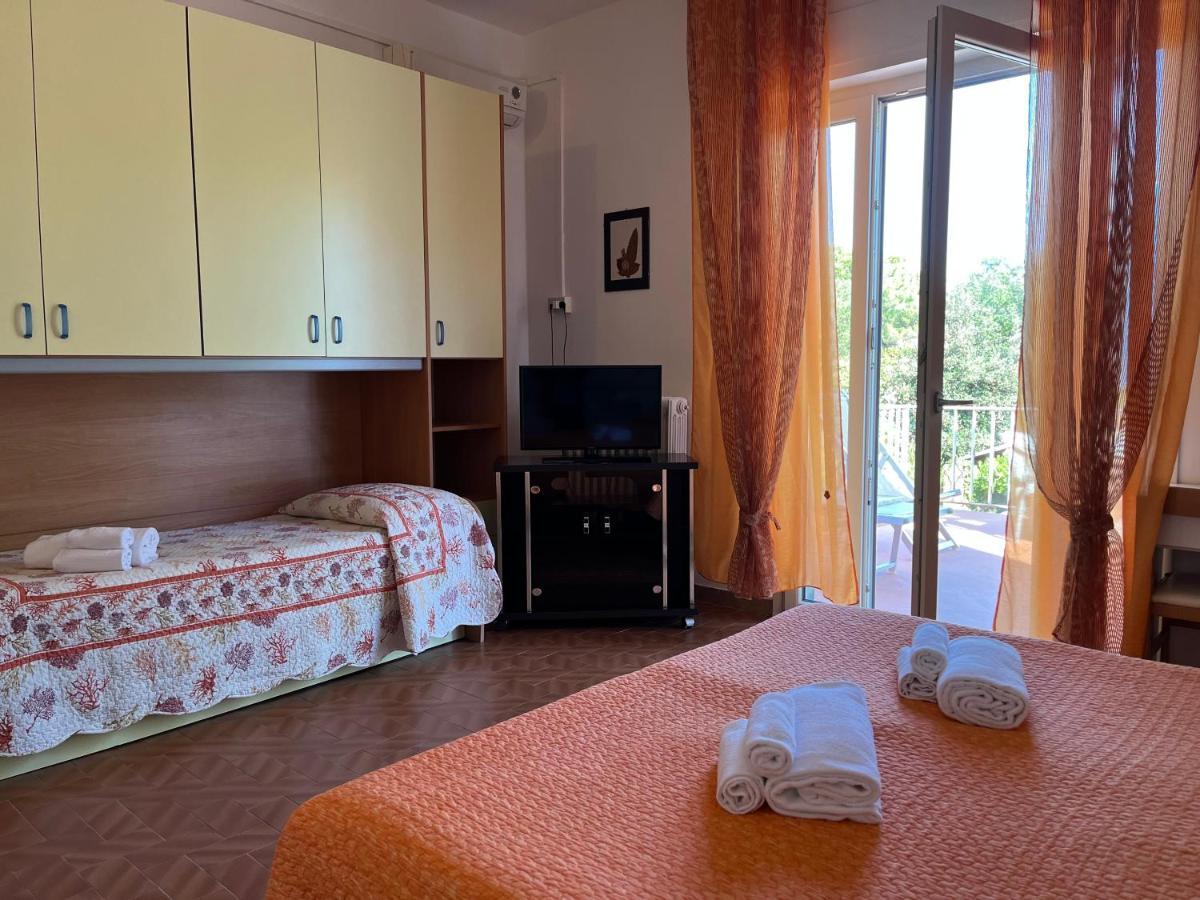 Ellymar Hotel 3*